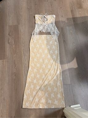 Tiger Mist Beige and White Lace Two-Piece Skirt Set